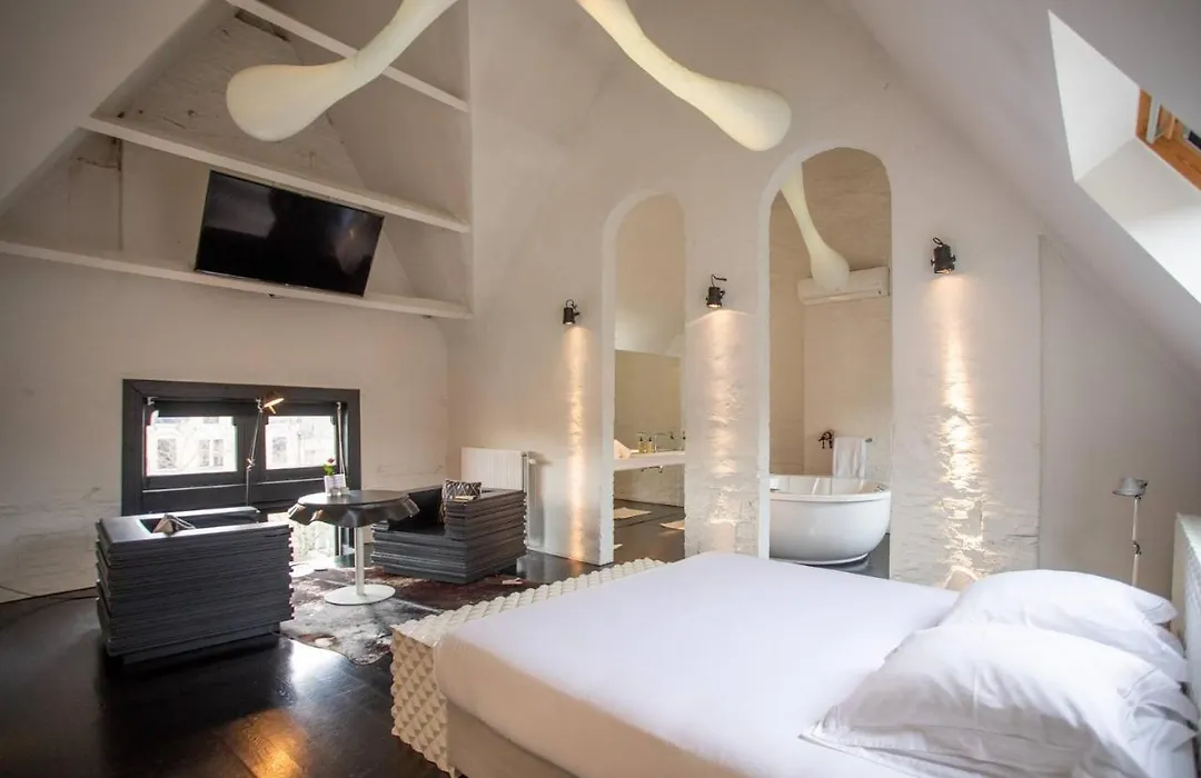 B&B Suites Feek-1